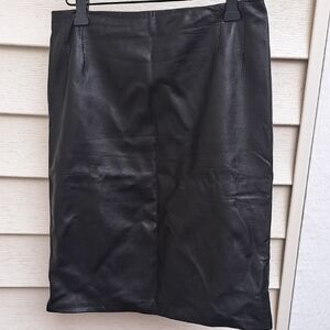 Elegant Black Leather Skirt